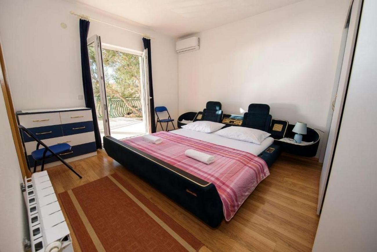 Apartments By The Sea Suhi Potok, Omis - 14555 Jesenice  Esterno foto